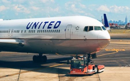 Homocon Flight Attendant Sues Union Over Firing