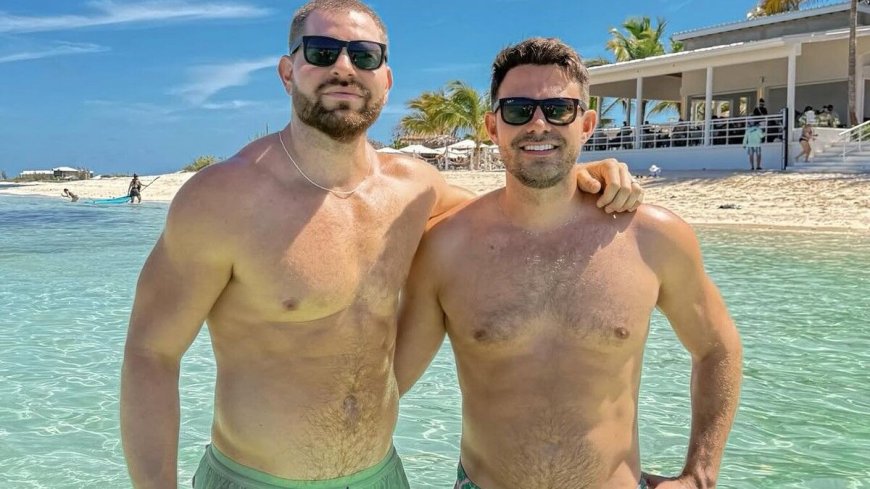 Husbands Jonathan Bennett and Jaymes Vaughn are living their best life on a Caribbean cruise
