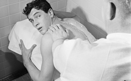 That time Rock Hudson cruised Tony Curtis at this historic bathhouse in Los Angeles