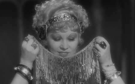 Why are people transvestigating this 1930s gay icon?
