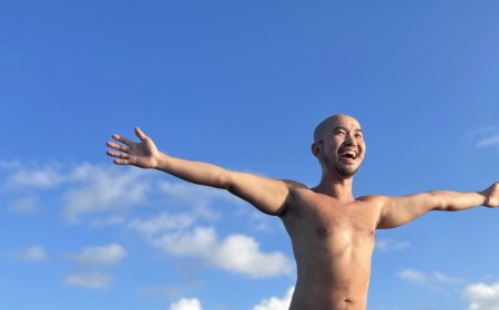 5 Reasons Everyone is Naked in The Naked Thai Villa