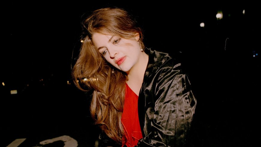 Lorde’s Sister Indy Yelich Unveils Fame Is a Bedroom, an Intimate EP on Love and Queer Identity (Exclusive)