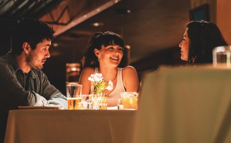 The Cast of ‘The Threesome’ Spill the Hilarious BTS of Their Steamiest Scene: ‘I’m Allergic to Threesomes’