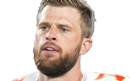Harrison Butker keeps shanking his kicks wide right & nobody can resist making the obvious joke