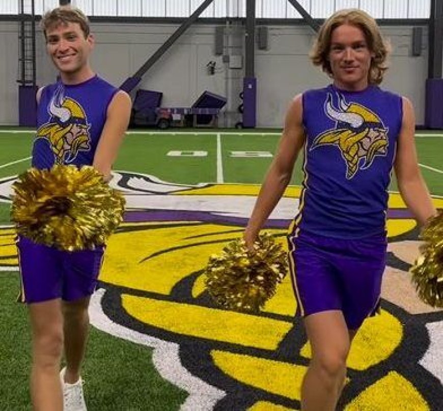 It’s showtime for Minnesota Vikings 2 male cheerleaders