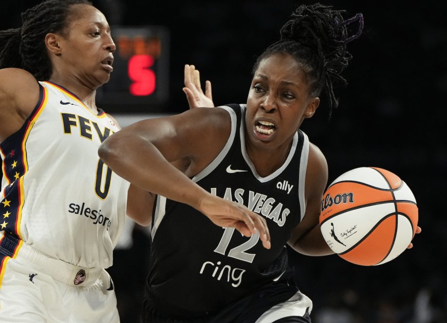 Everyone is chuckling over gay player Chelsea Gray getting ‘her hands on balls’