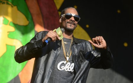 Snoop Dogg just did a total 180 on gay views & now everyone’s confused