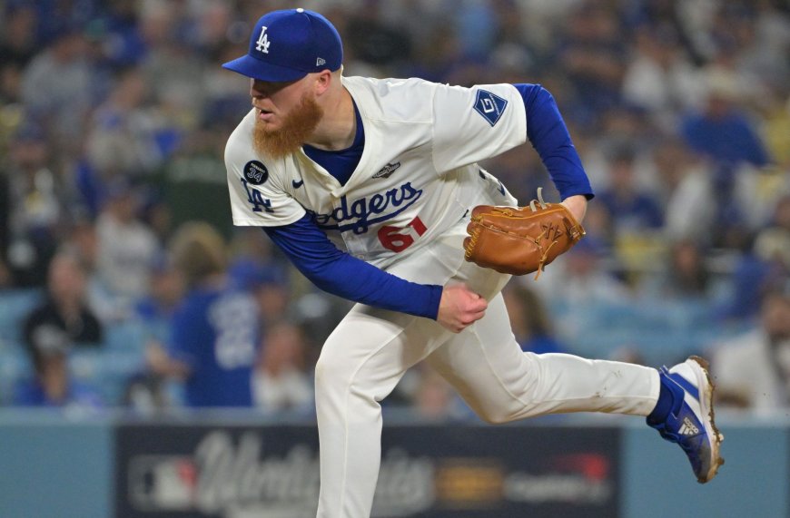 Dodgers hero Will Klein wore a ‘Rapinoe-Kaepernick 2020’ shirt and dresses up his cats for Christmas