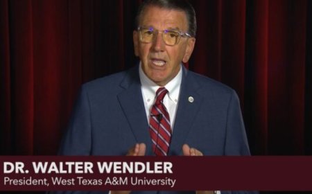 Appeals Court Tosses Block On TX College’s Drag Ban