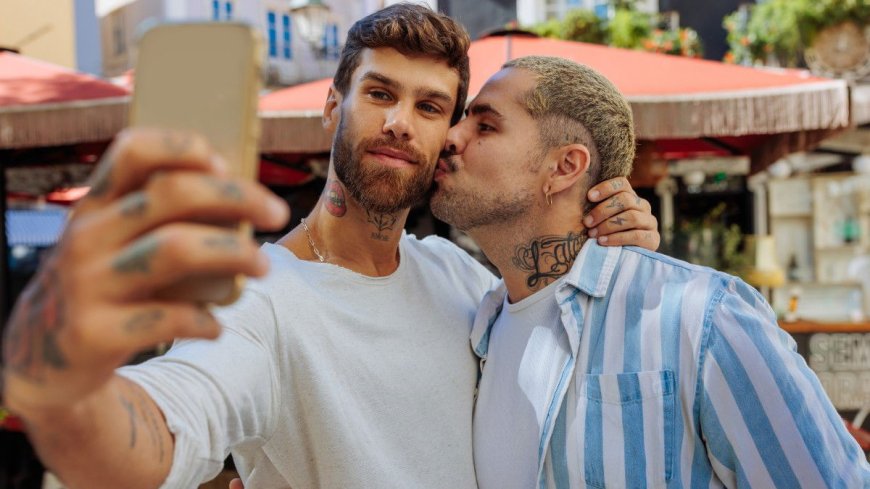 These are the best cities for gay men seeking “spontaneous encounters” in real life