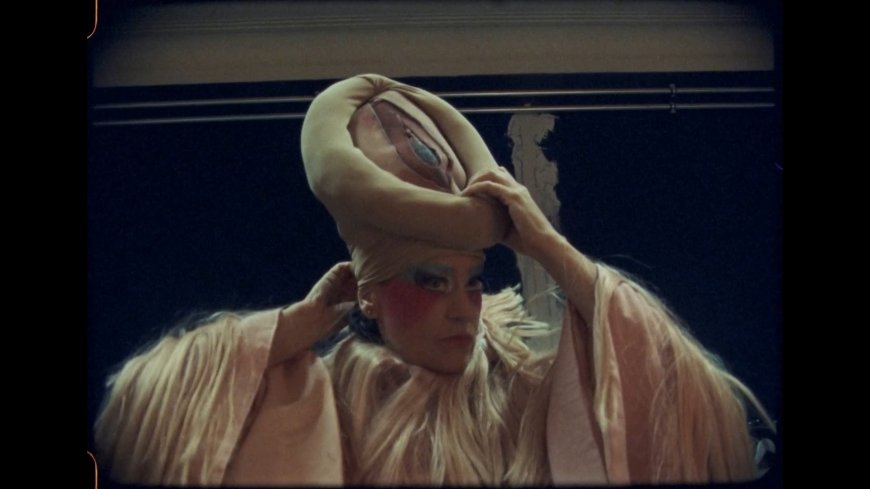 ‘Peaches Goes Bananas’ presents three-dimensional portrait of a queer rock star