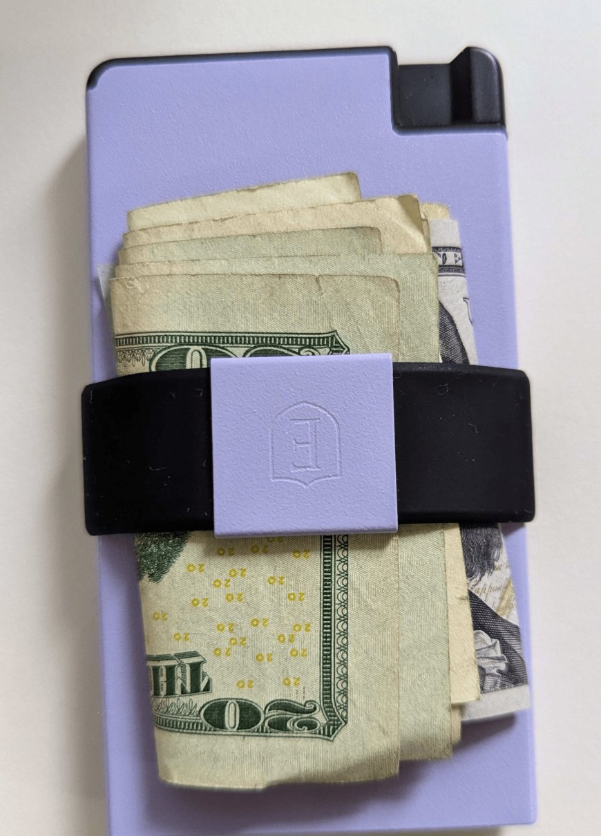 Ekster Cardholder Pro Review