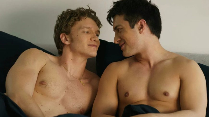 The ‘Heated Rivalry’ boys dropped in at this LA gay bar to surprise quiz night patrons