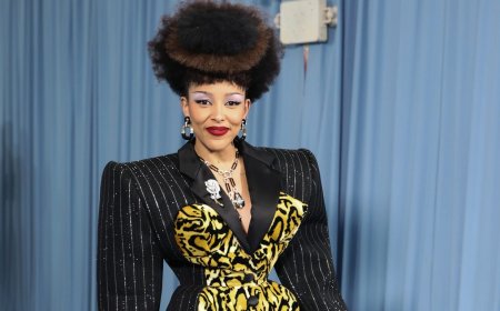 Doja Cat Claps Back at Dad With Hilarious Gay Porn Concert Invite