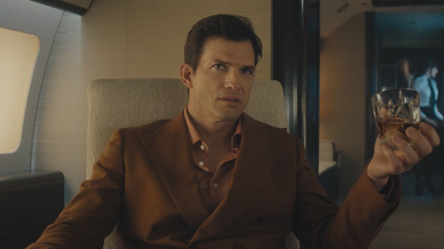 Ashton Kutcher Had a Hilarious Reaction to Fans Roasting His ‘The Beauty’ Character Online (Exclusive)