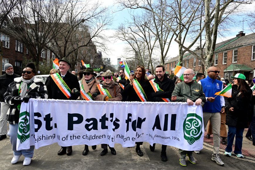 ‘Together: Forward’: St. Pat’s for All parade marches for inclusion in honor of Malachy McCourt