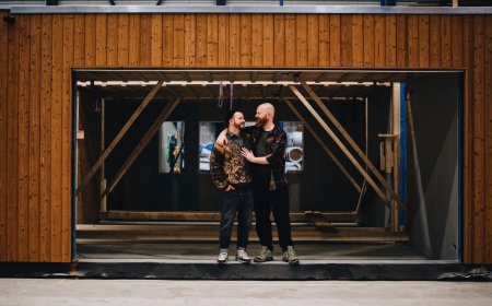 Prefab roof extension in Amsterdam: A different gay couple journey