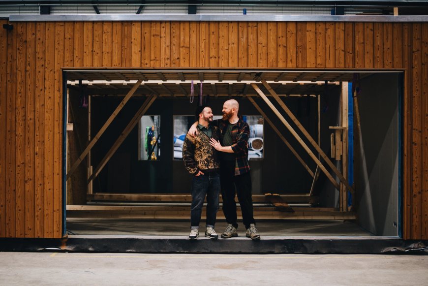 Prefab roof extension in Amsterdam: A different gay couple journey