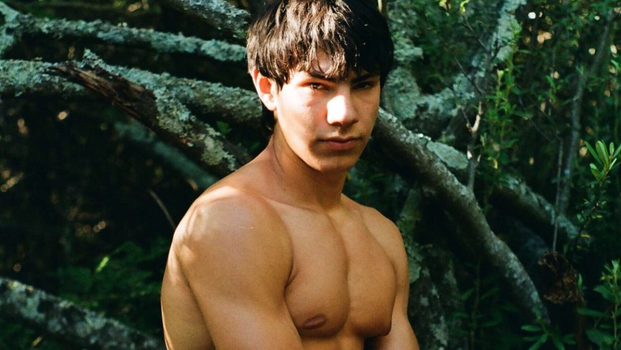 Matu Buiatti’s ‘La Isla’ Strips it All Back as the Male Physique Roams Wild and Untamed in Nature