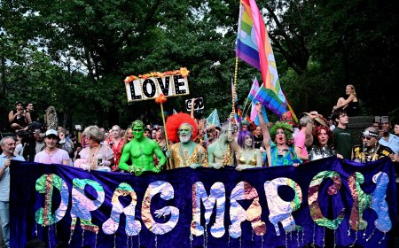 Drag March kicks off Pride weekend in New York City