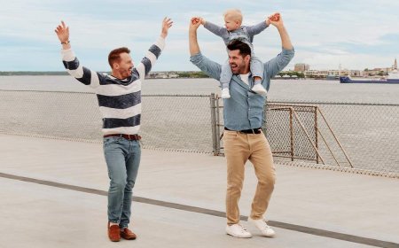 Two dads bring their kid to Charleston for history and adventure