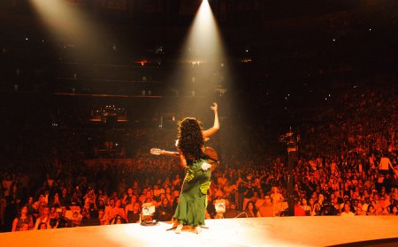Olivia Dean Is The Classic Superstar We’ve Been Waiting Form And Her LA Show Proved It