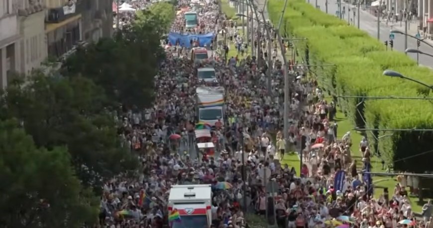 200,000 Turn Out For First Post-Orban Budapest Pride