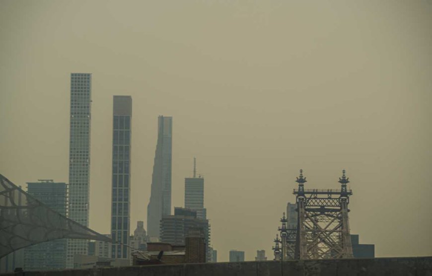 Air quality alert: NYC handing out free KN95 masks as smoke from Canadian wildfires reaches unhealthy levels