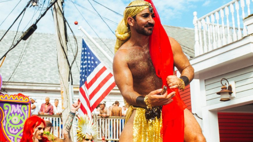 20+ photos from a fishy and fabulous Provincetown Carnival