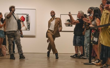 Mini ball pays tribute to Yves Saint Laurent at International Center for Photography