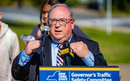 Non-profit calls on New York State to change health code to allow bathhouses again