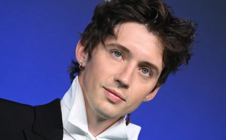 Troye Sivan on Masculinity, Bullies and the Teacher Who Let Him Sing Instead of Swim